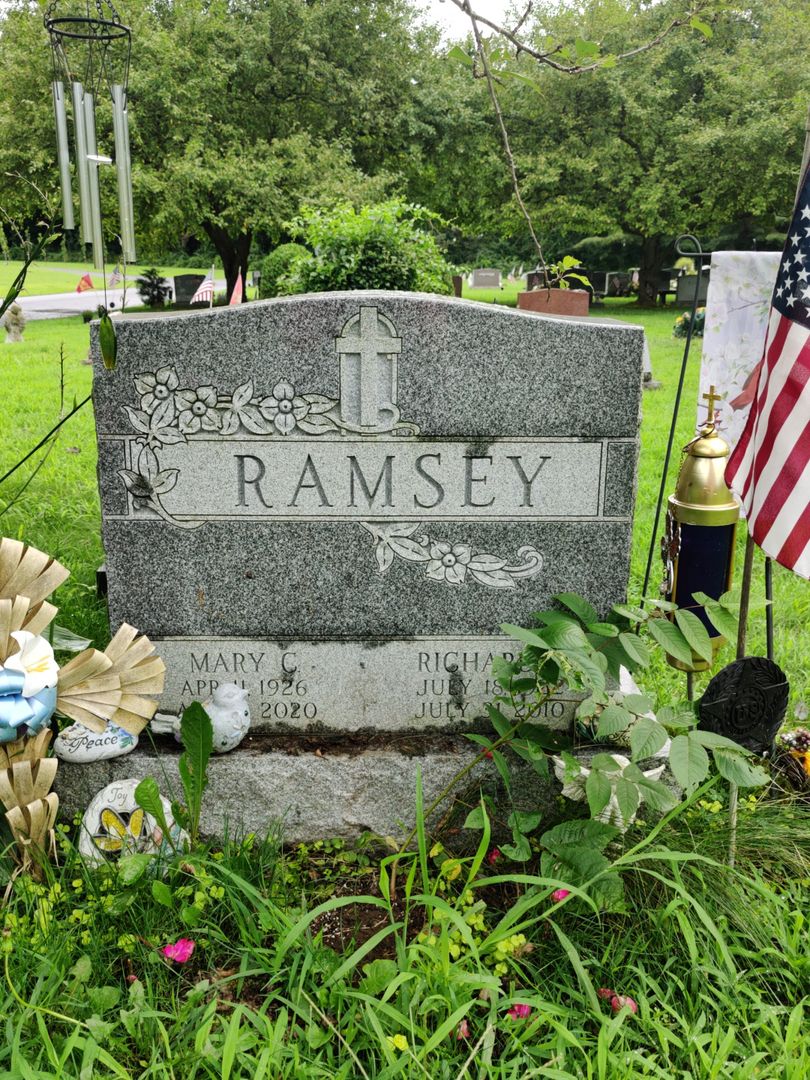 Mary C. Ramsey's grave. Photo 1