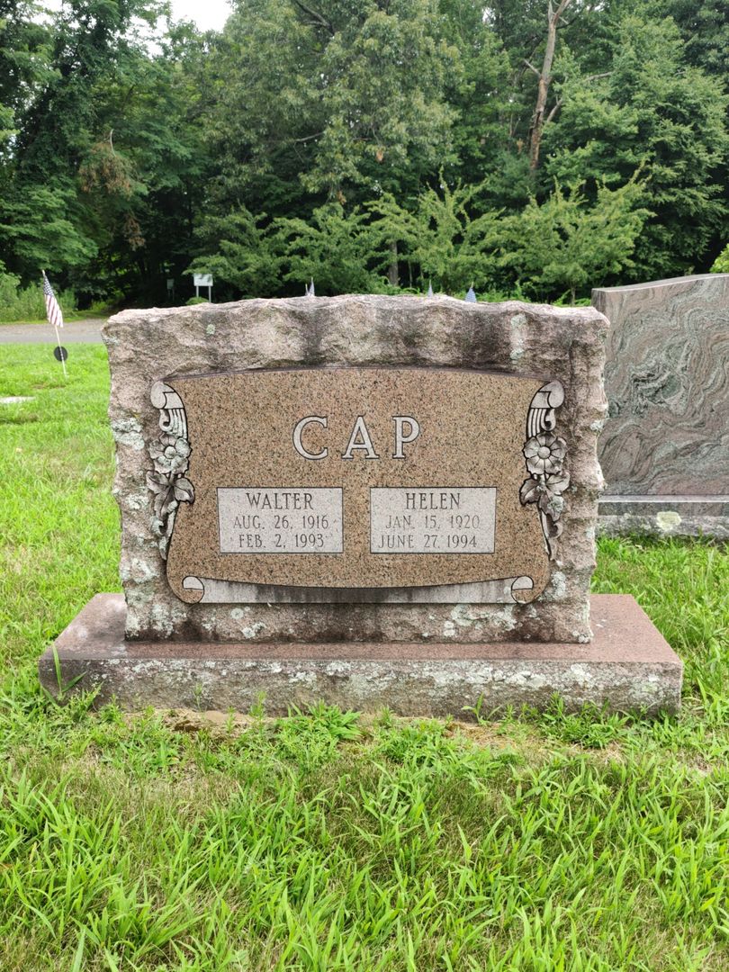 Helen Cap's grave. Photo 1