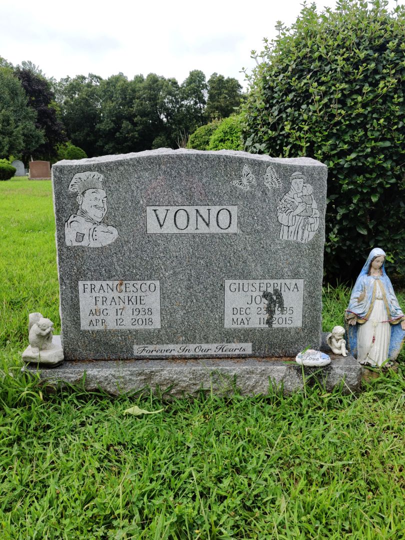 Giuseppina "Josie" Vono's grave. Photo 1