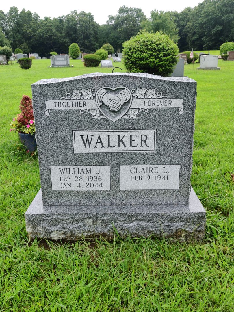 William J. Walker's grave. Photo 1