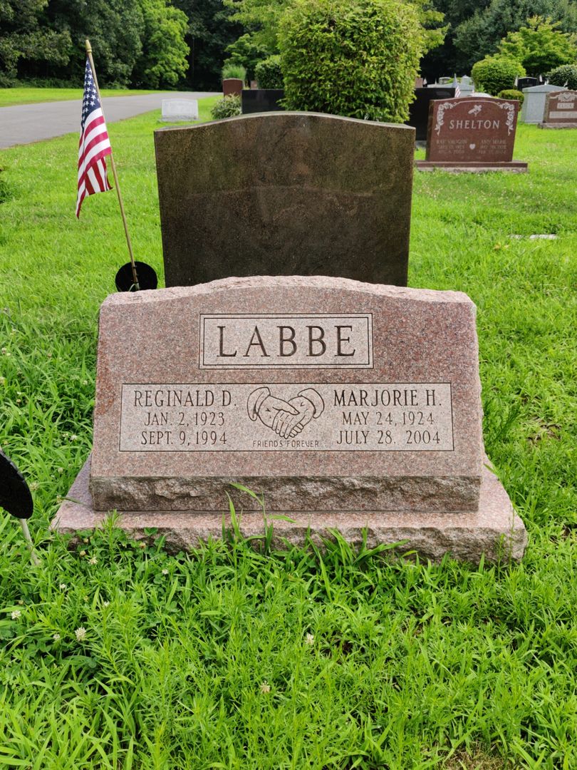 Reginald D. Labbe's grave. Photo 1