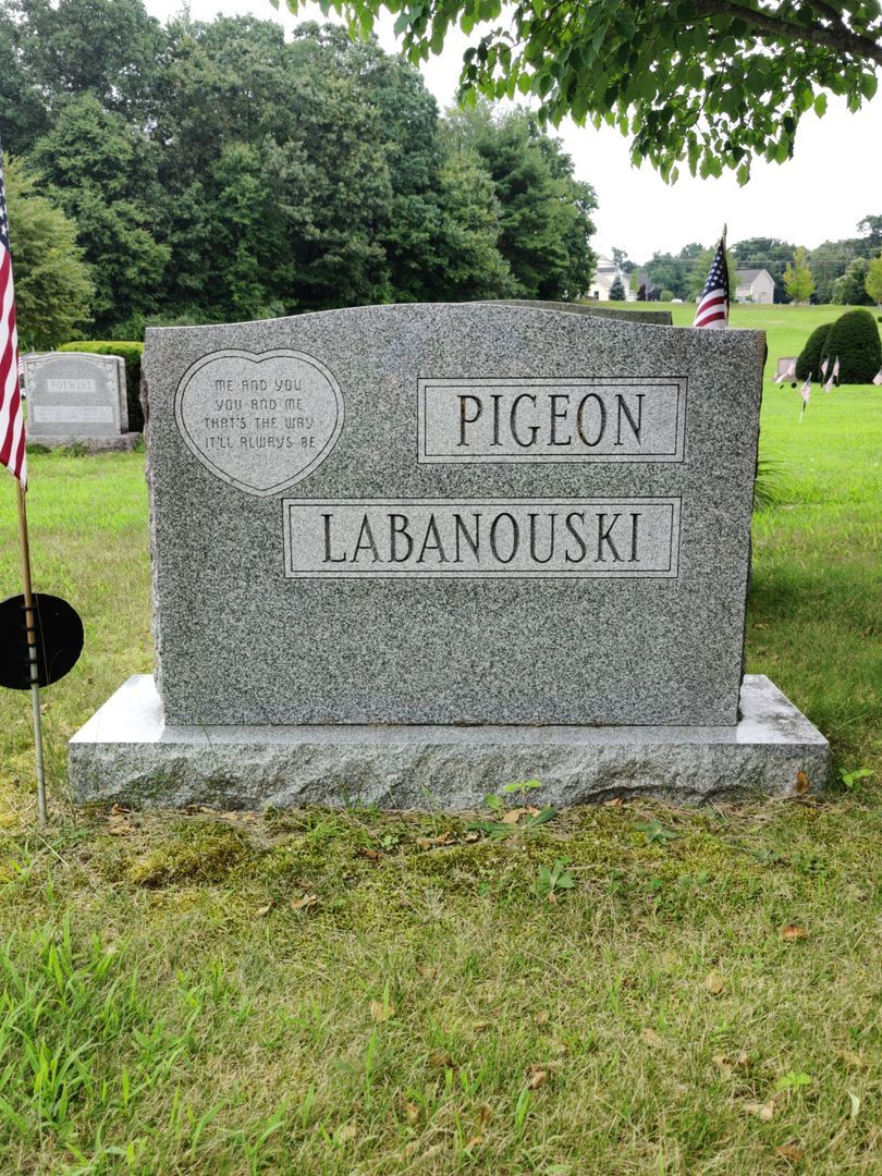 John P. Labanouski's grave. Photo 1