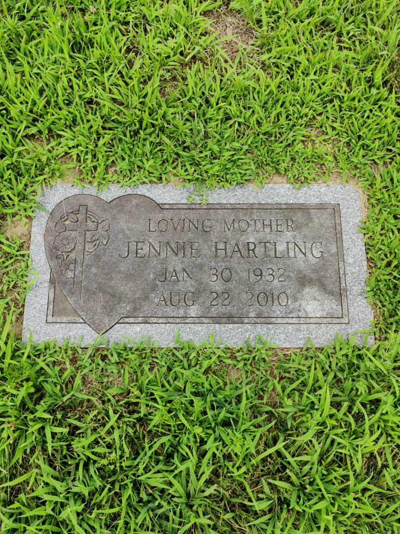 Jennie Hartling's grave. Photo 1
