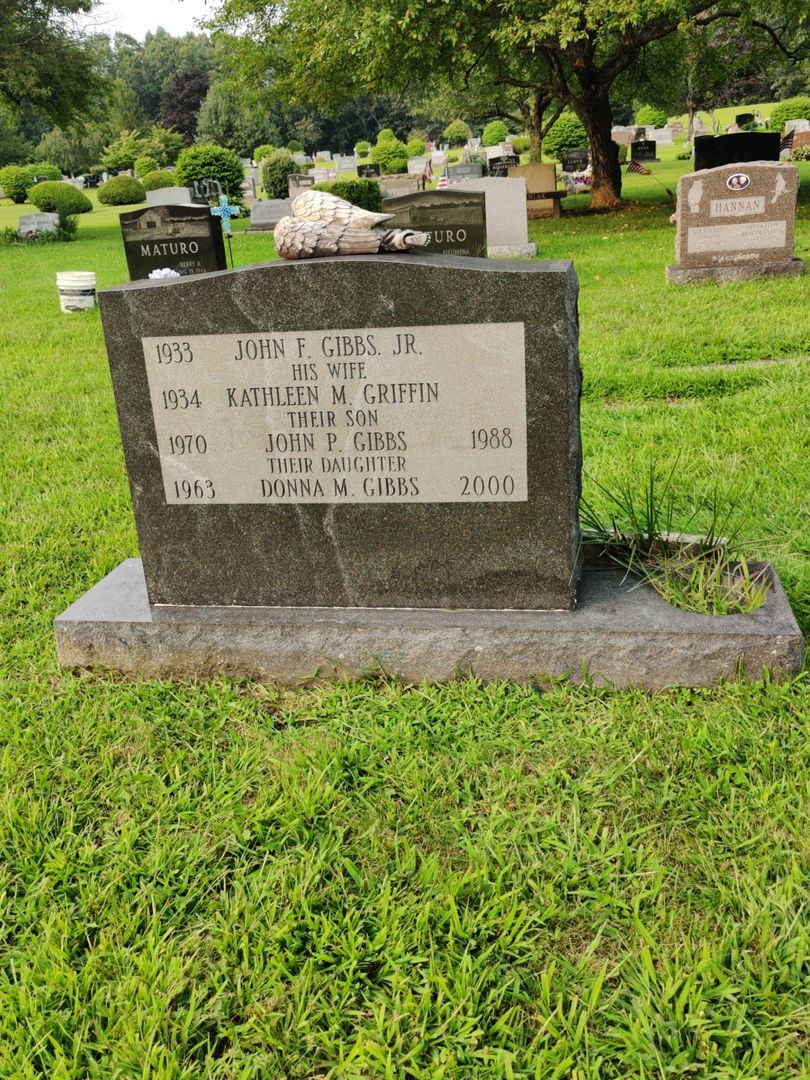 Donna Marie Gibbs's grave. Photo 1